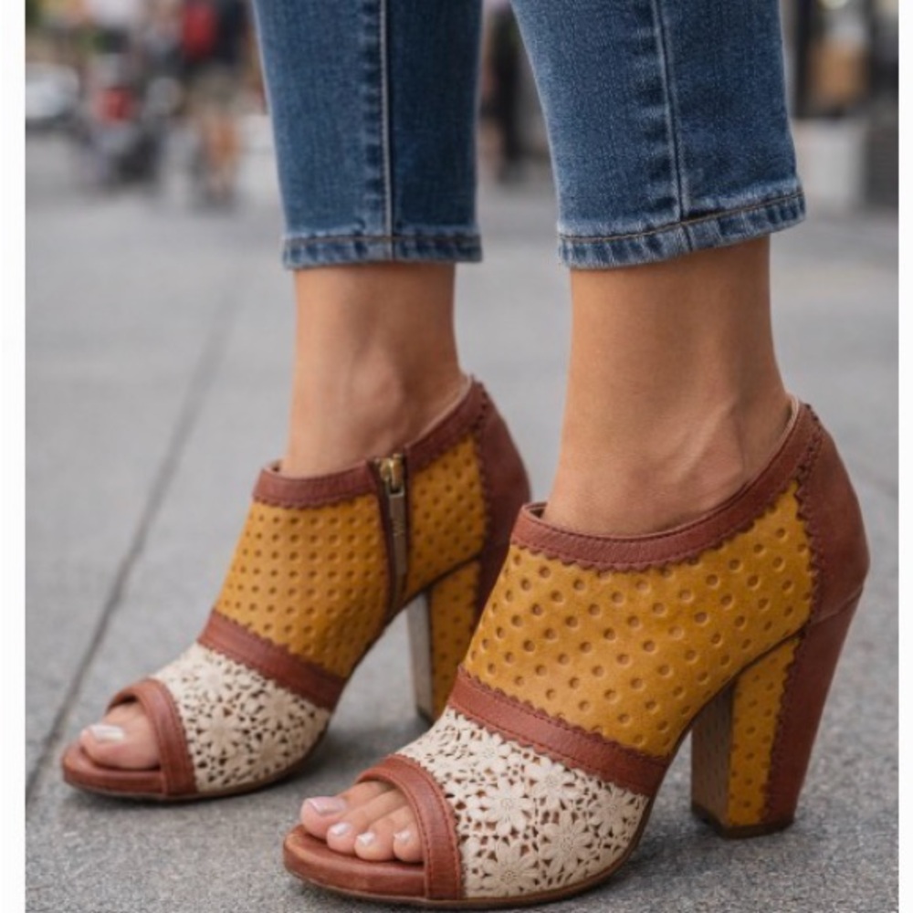 L’atitude Femme soft leather peep toe made in Italy size 39